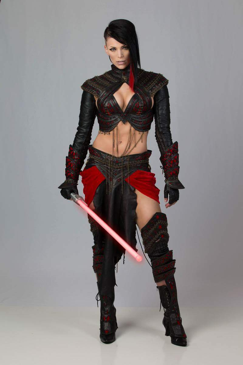 Illustration for article titled The Sith: Worse People, Better Dressers